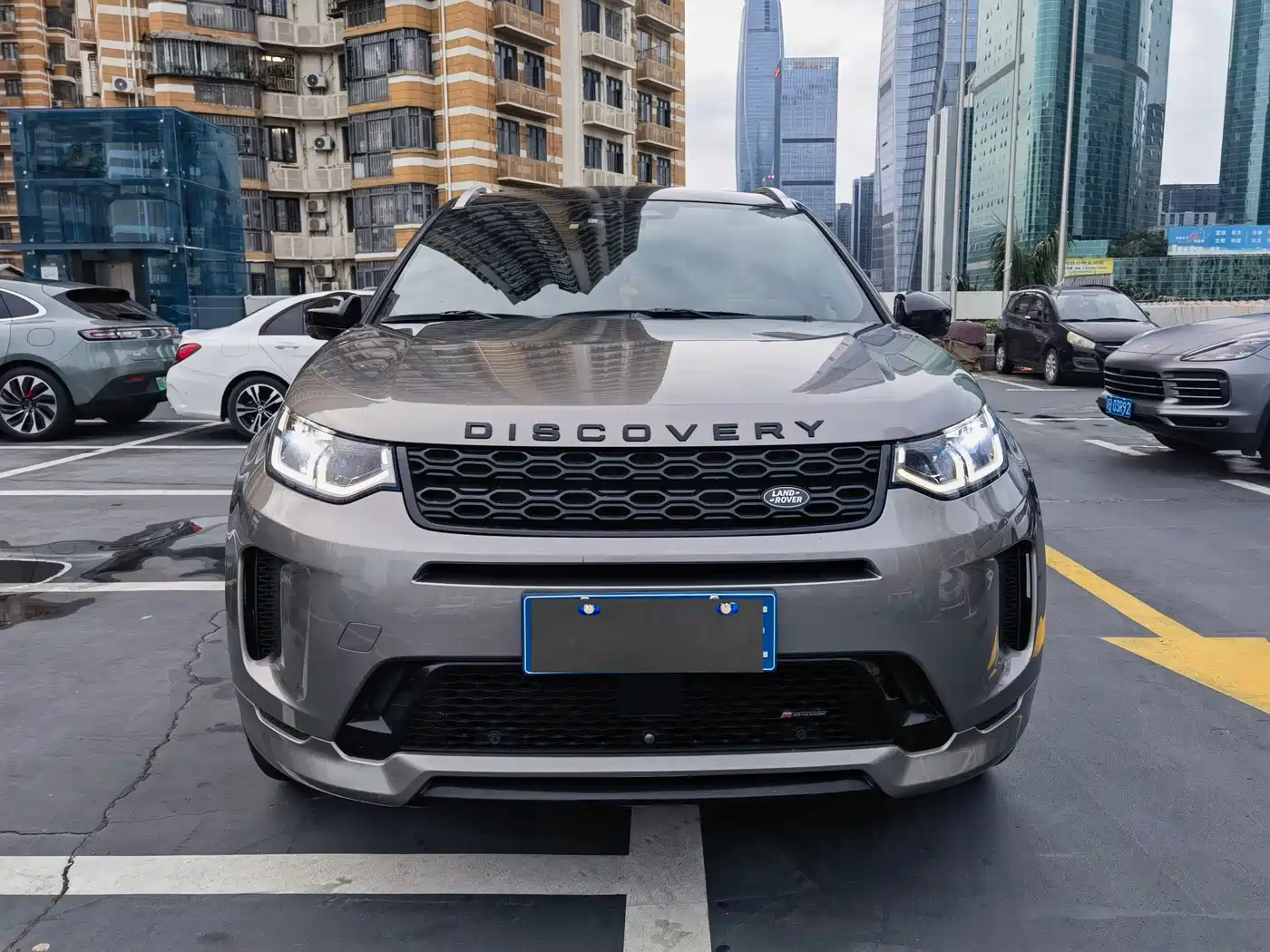 Land Rover Discovery Sport 2022 Model Facelift 249PS R-Dynamic HSE Luxury Custom Edition 7-seater фото 2