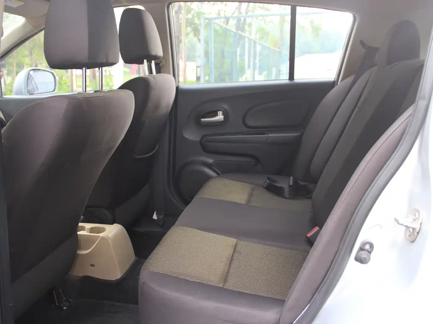 Venucia R50 2014 2013 1.6L Auto Fashion
