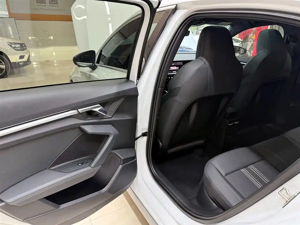 Audi A3 2023 Facelift A3L Limousine 35 TFSI Fashion Sport фото 13