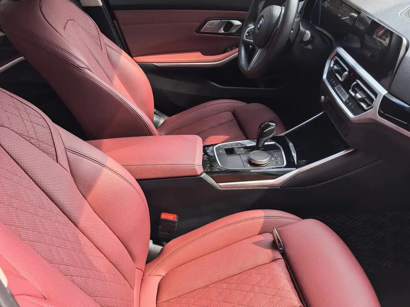 BMW 3 Series 2023 320Li M Sport Package фото 16