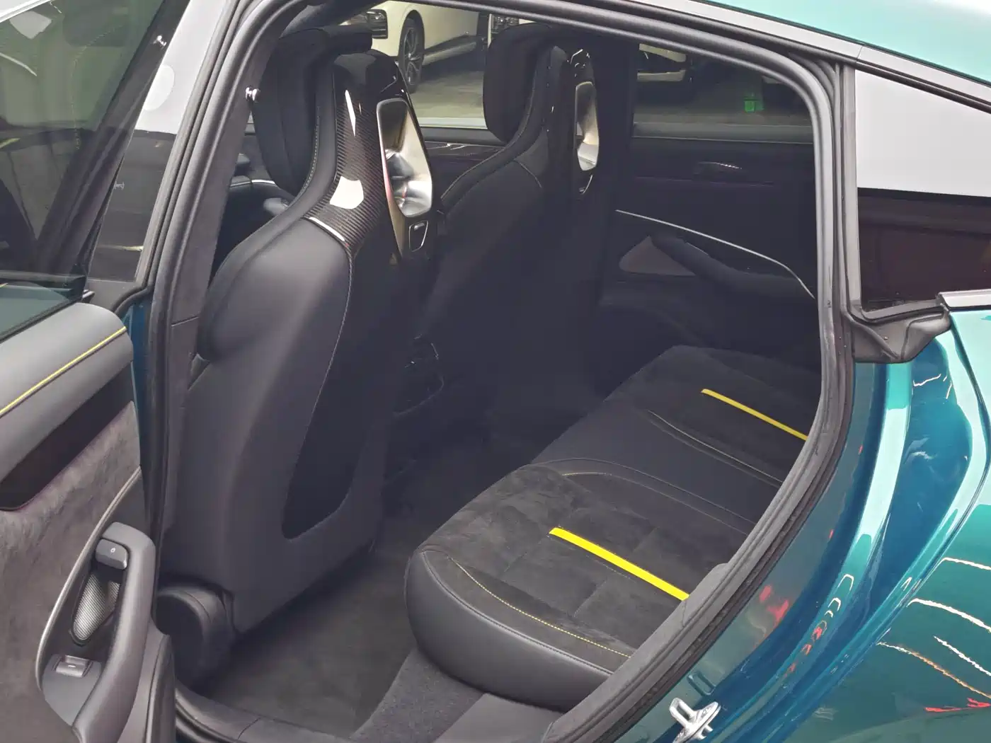 XIAOMI CAR XIAOMI SU7 ULTRA