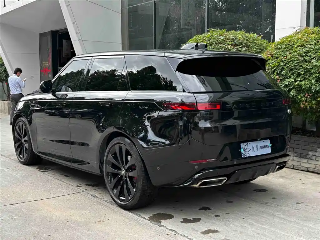 Land Rover Range Rover Sport 2023 400PS Launch Edition фото 3