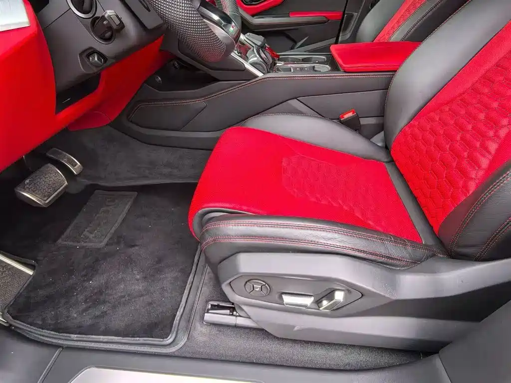 Lamborghini Urus 2018 4.0T V8 фото 3