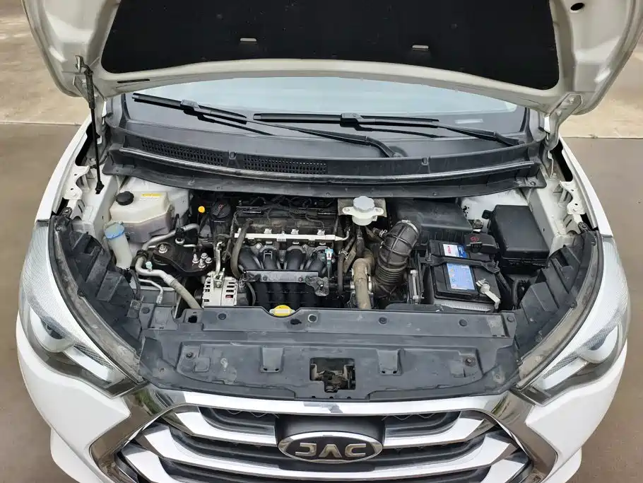 JAC Motors Refine S3 2017 2017 1.6L CVT Luxury Smart