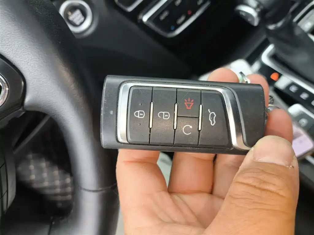 GAC Trumpchi Trumpchi GS8 2017 320T AWD Luxury Smart Connect (7-Seater) фото 9