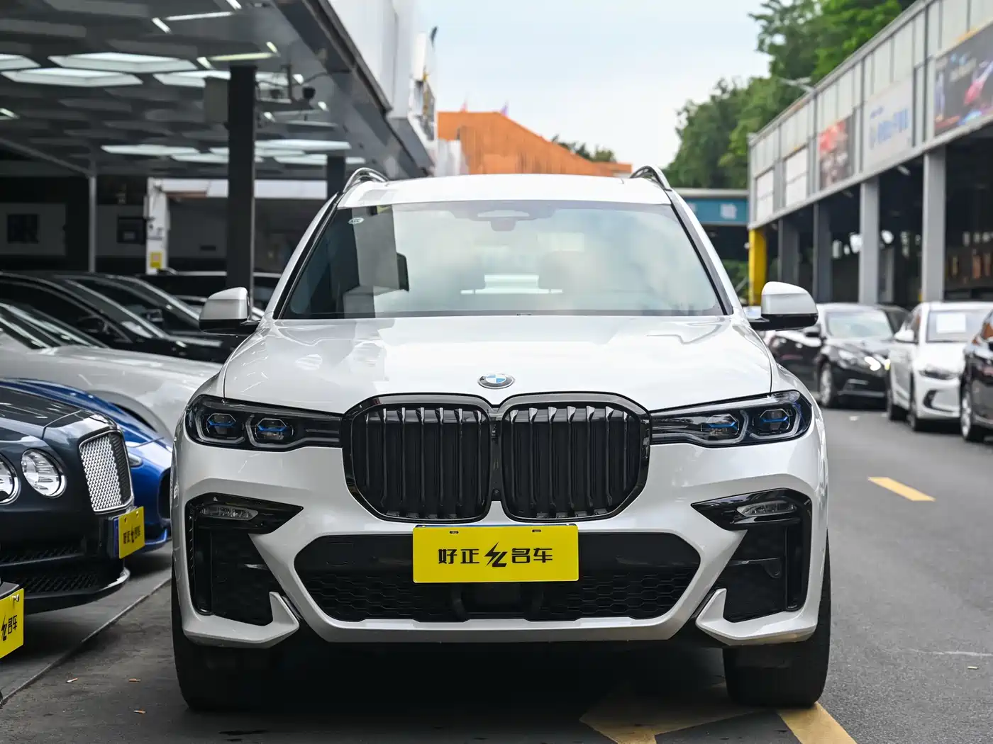 BMW X7 2020 xDrive40i Executive M Sport Package фото 4