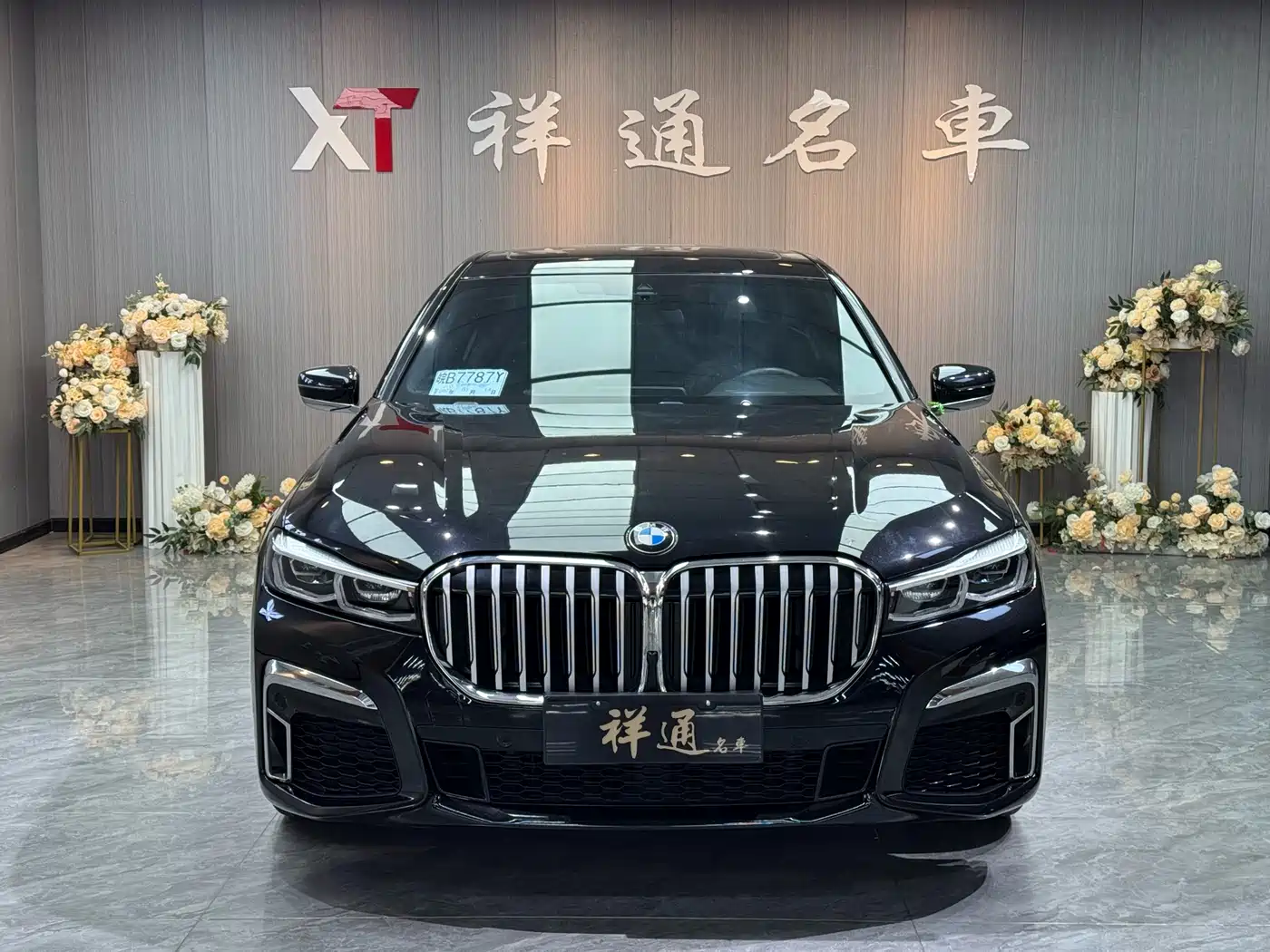 BMW 7 Series 2021 Model 740Li Leading M Sport Package фото 2
