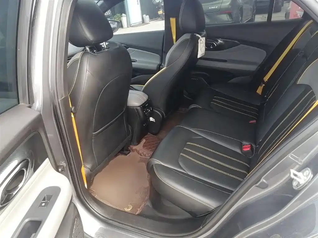 GAC Trumpchi Trumpchi Emkoo 2021 270T DCT J15 Edition фото 17