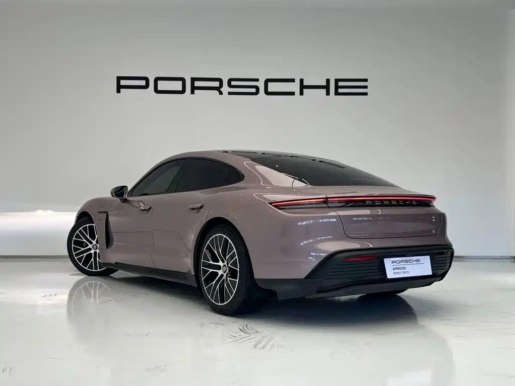 Porsche Taycan 2024 2022 Taycan