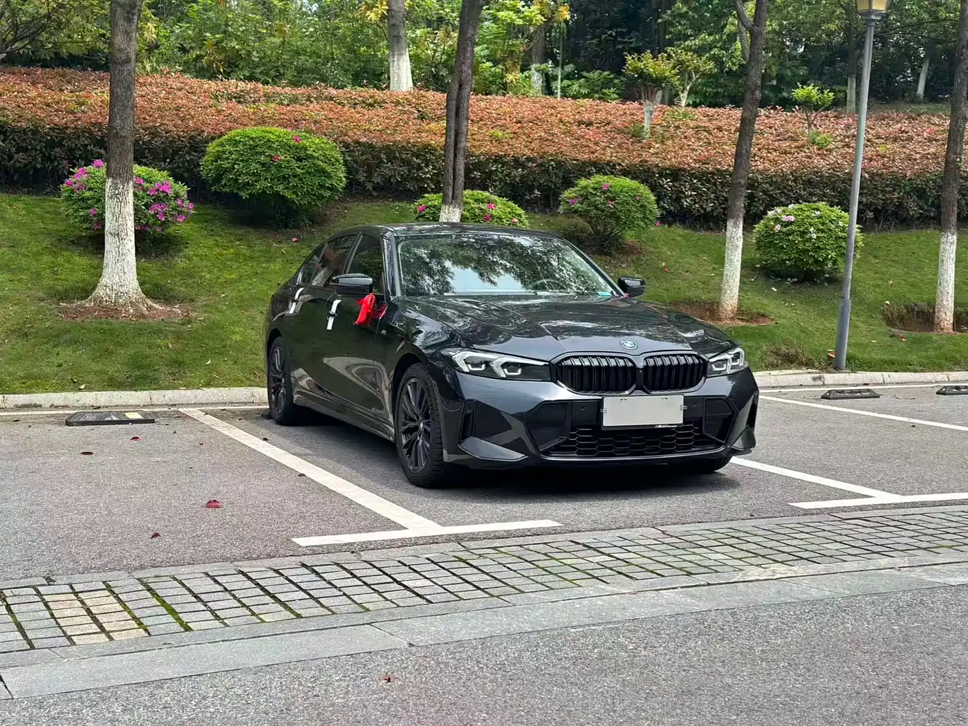 BMW 3 Series 2024 325Li M Sport Shadowline Package фото 2
