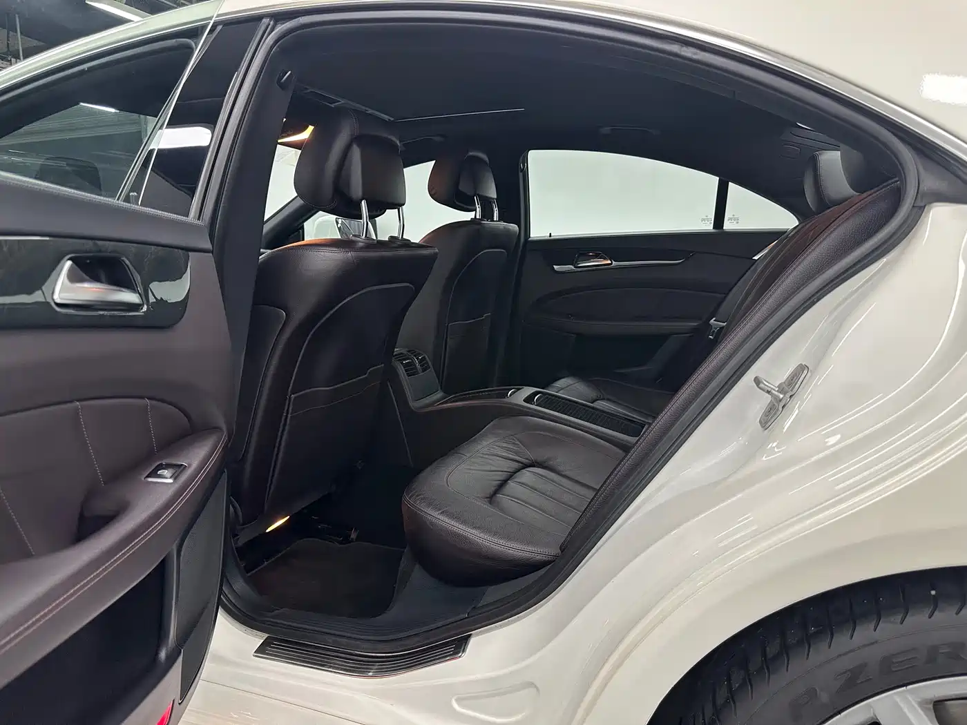 Mercedes-Benz CLS 2012 CLS 300 CGI фото 9