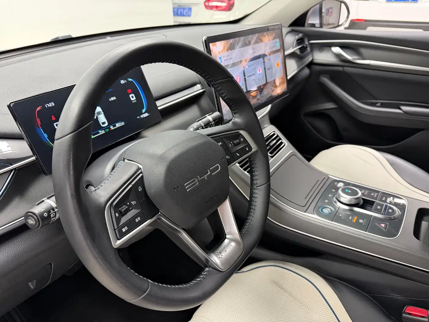 BYD Destroyer 05 2024 Glory Edition DM-i 55KM Luxury фото 14