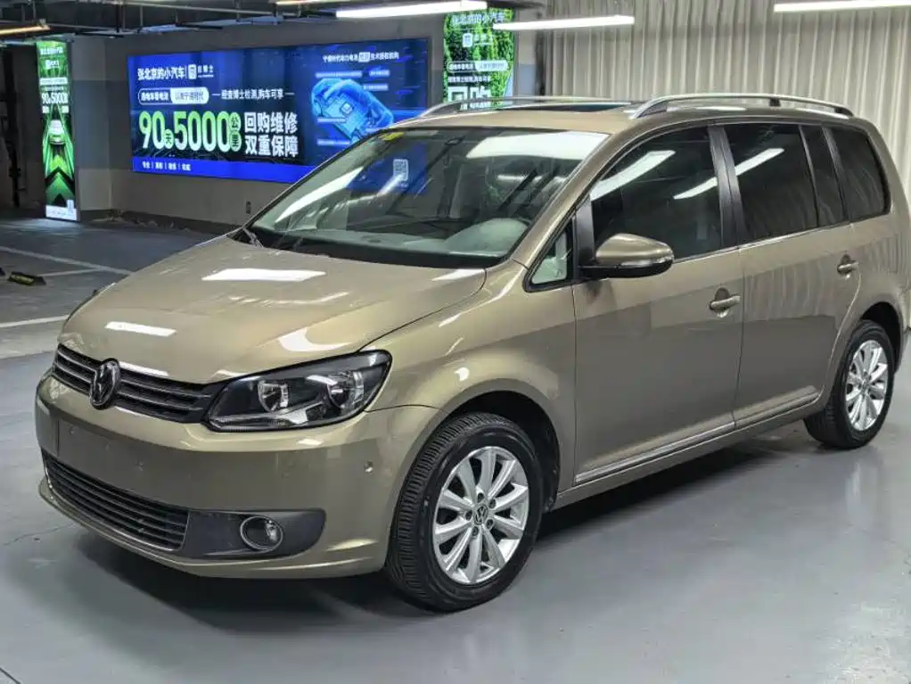 صورة 1 - Volkswagen Touran