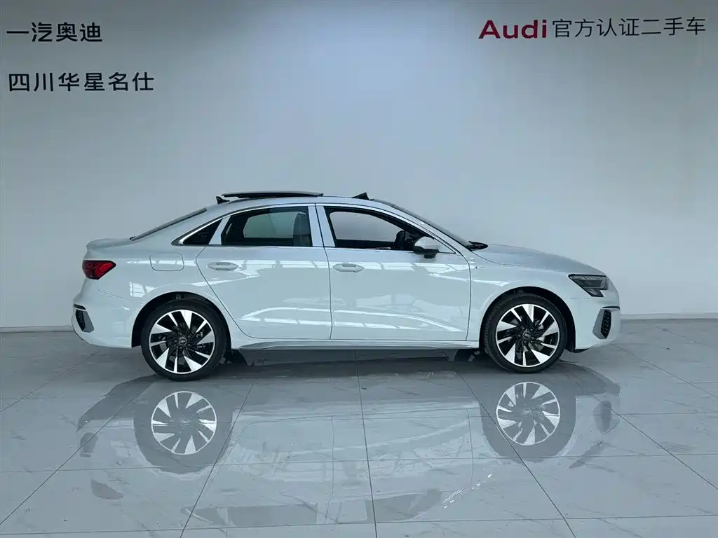 Audi A3 2024 Model A3L Limousine 35 TFSI Fashion Sport фото 3