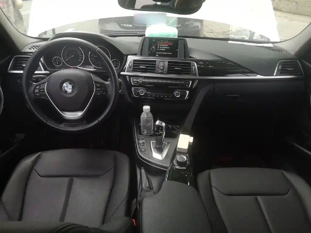 BMW 3 Series 2017 320Li Fashion фото 6