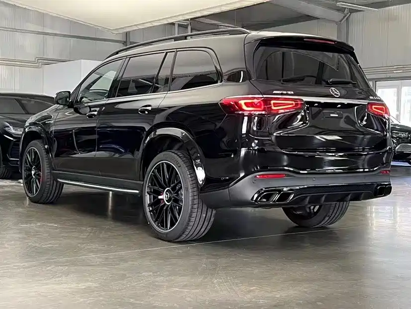 Mercedes-Benz GLS AMG 2024 AMG GLS 63 4MATIC+ фото 3