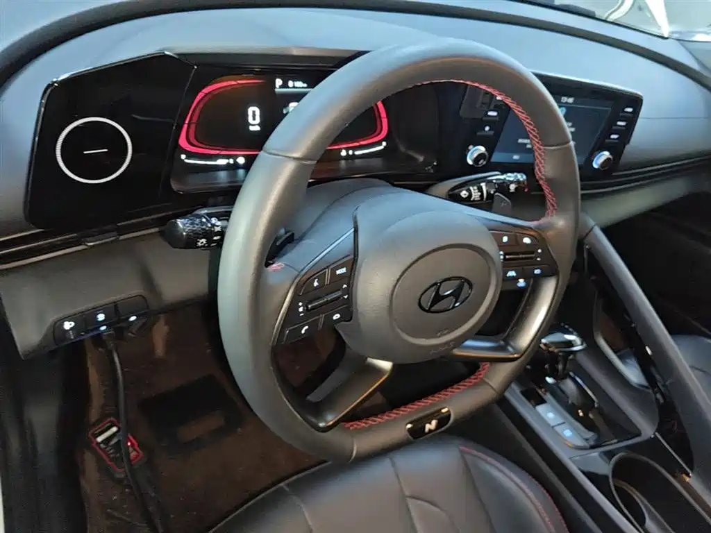 Hyundai Elantra 2023 240TGDi DCT N Line GLX Elite фото 10