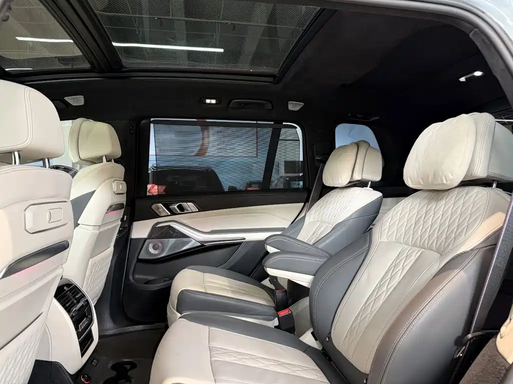 BMW X7 M60i 2023 2023 xDrive M60i