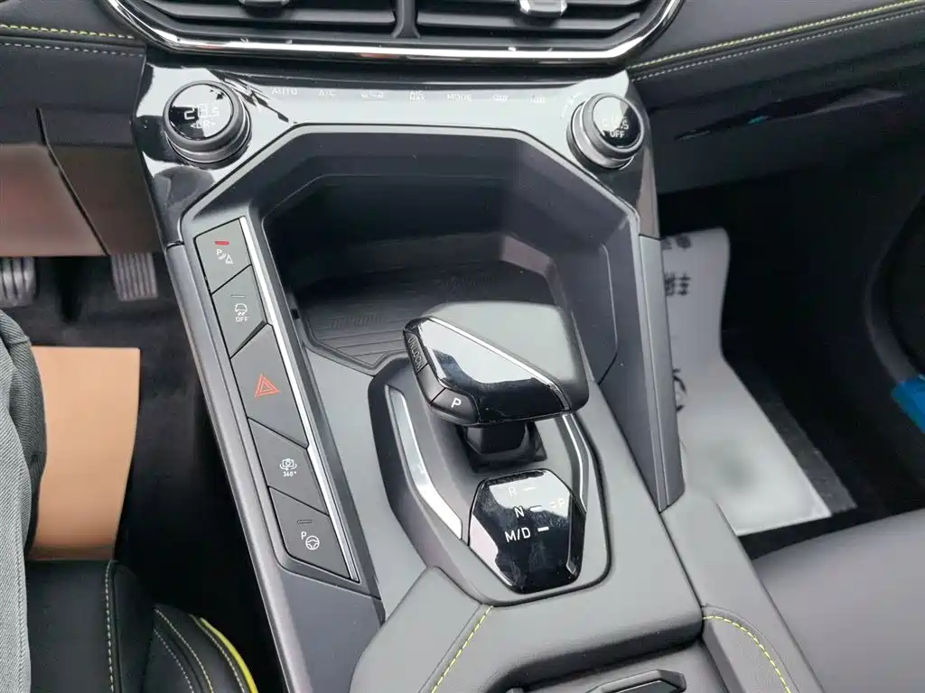 Lynk & Co 06 2023 Remix 1.5T Power Halo фото 10