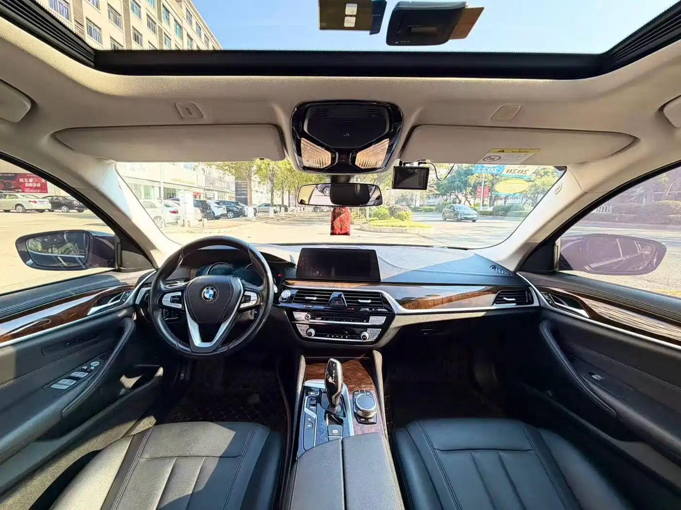 BMW 5 Series 2018 525Li Luxury Package фото 6