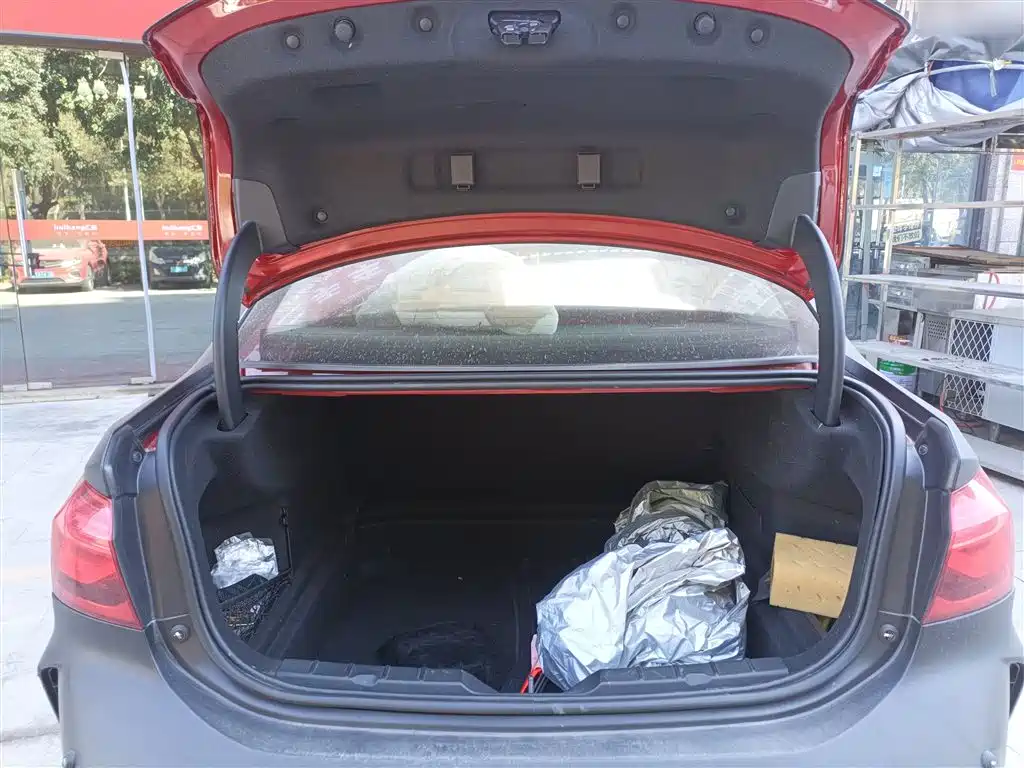 BMW 1 Series 2019 120i Leading M Sport Package фото 9