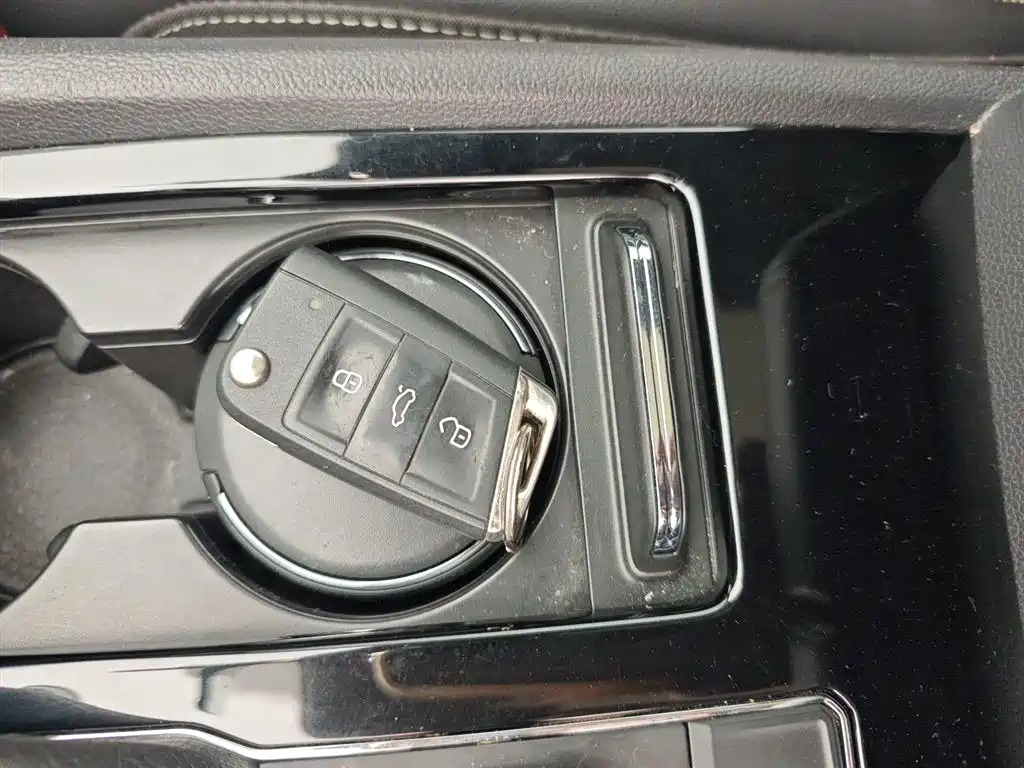 Volkswagen Teramont 2019 380TSI 4WD Luxury Edition China VI фото 9