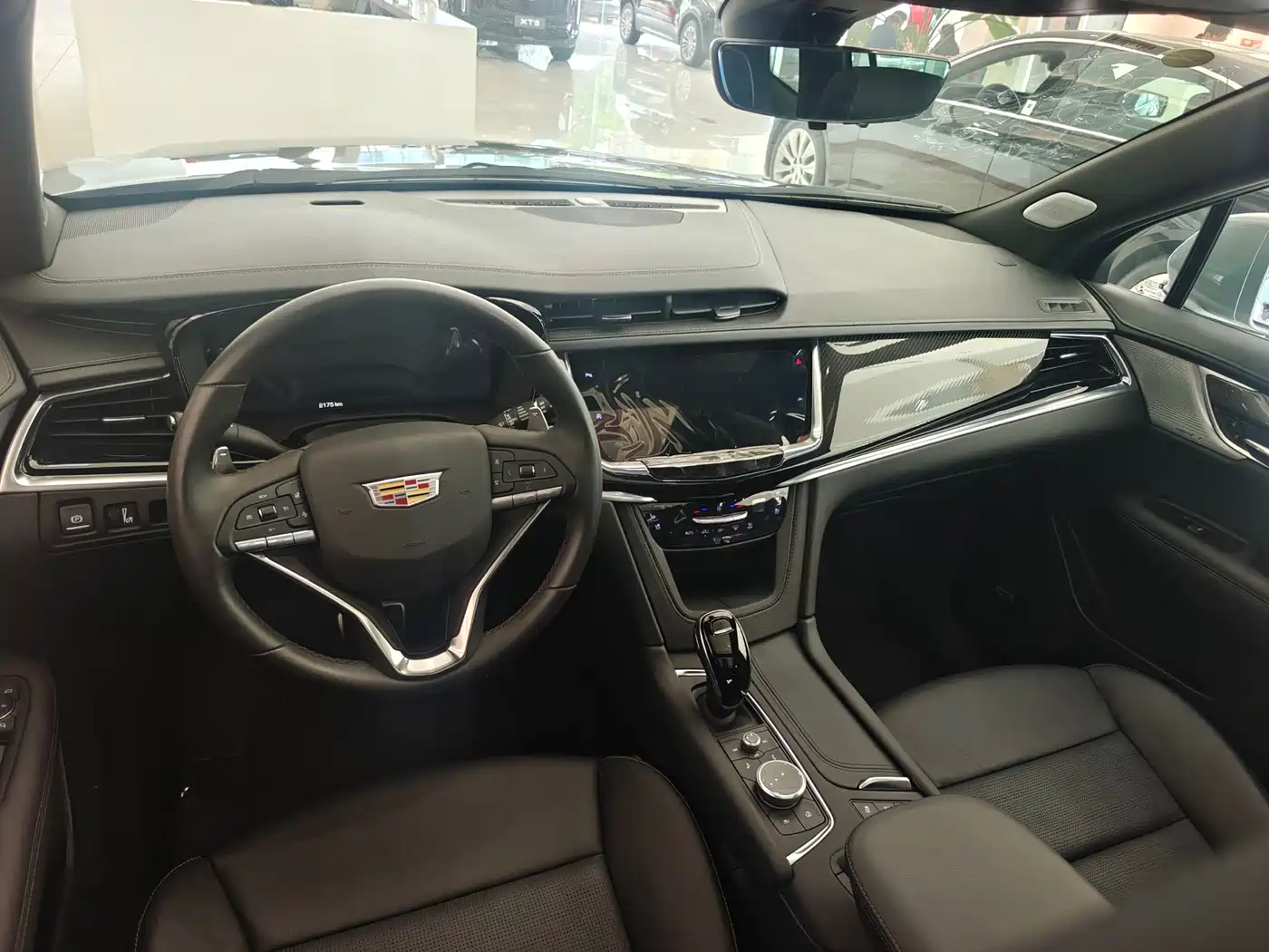 Cadillac XT6 2025 2.0T 6-Seater AWD Executive Black Label Edition фото 5
