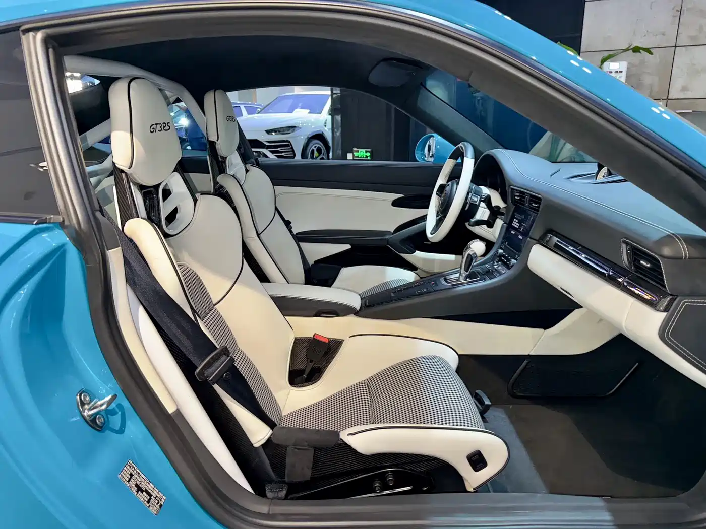 Porsche 911 2018 GT3 RS 4.0L фото 22