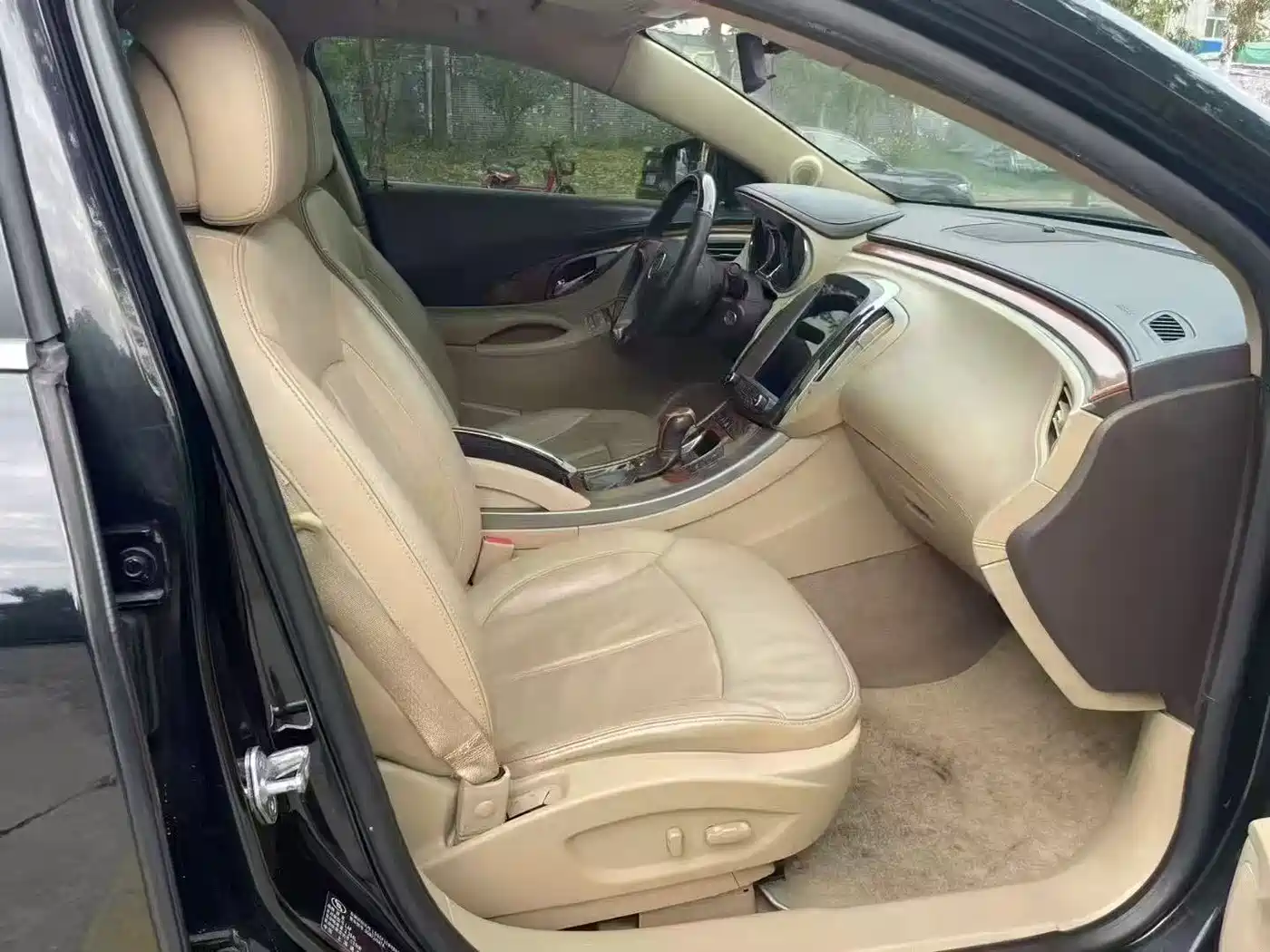 Buick LaCrosse 2011 2.4L SIDI Luxury Edition фото 6