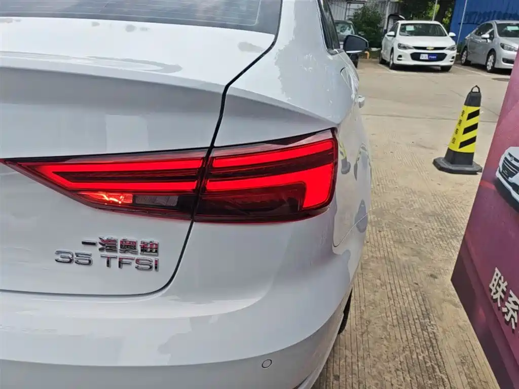 Audi A3 2019 Limousine 35 TFSI Progressive China V фото 8