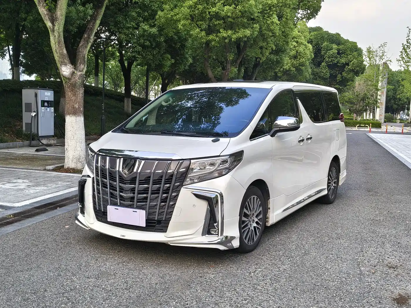 Toyota Alphard 2018 3.5L Premium