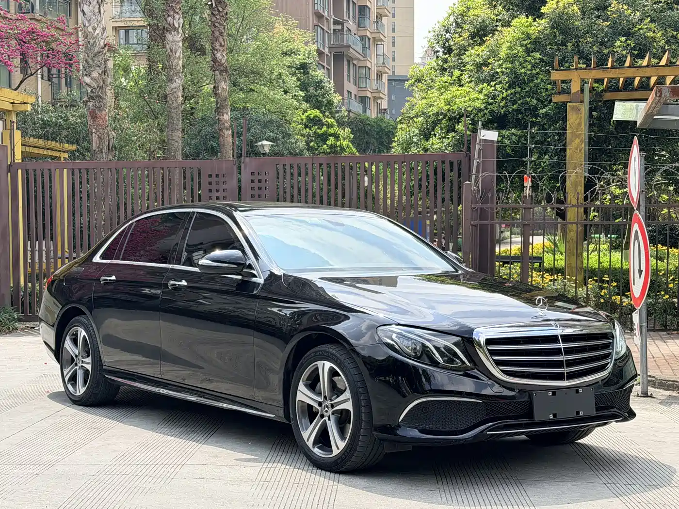 Mercedes-Benz E-Class 2019 E 200 L фото 5