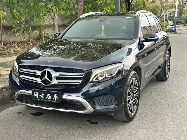 MERCEDES-BENZ GLC