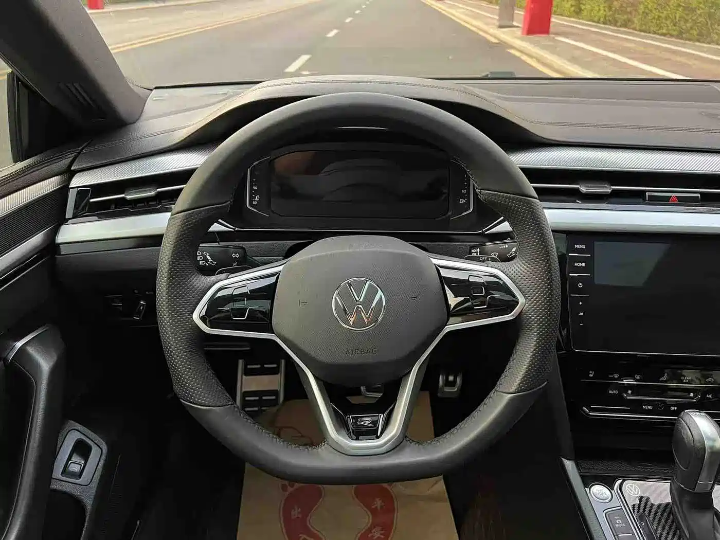 Volkswagen FAW-Volkswagen CC 2021 380TSI Eye-catching Edition фото 11