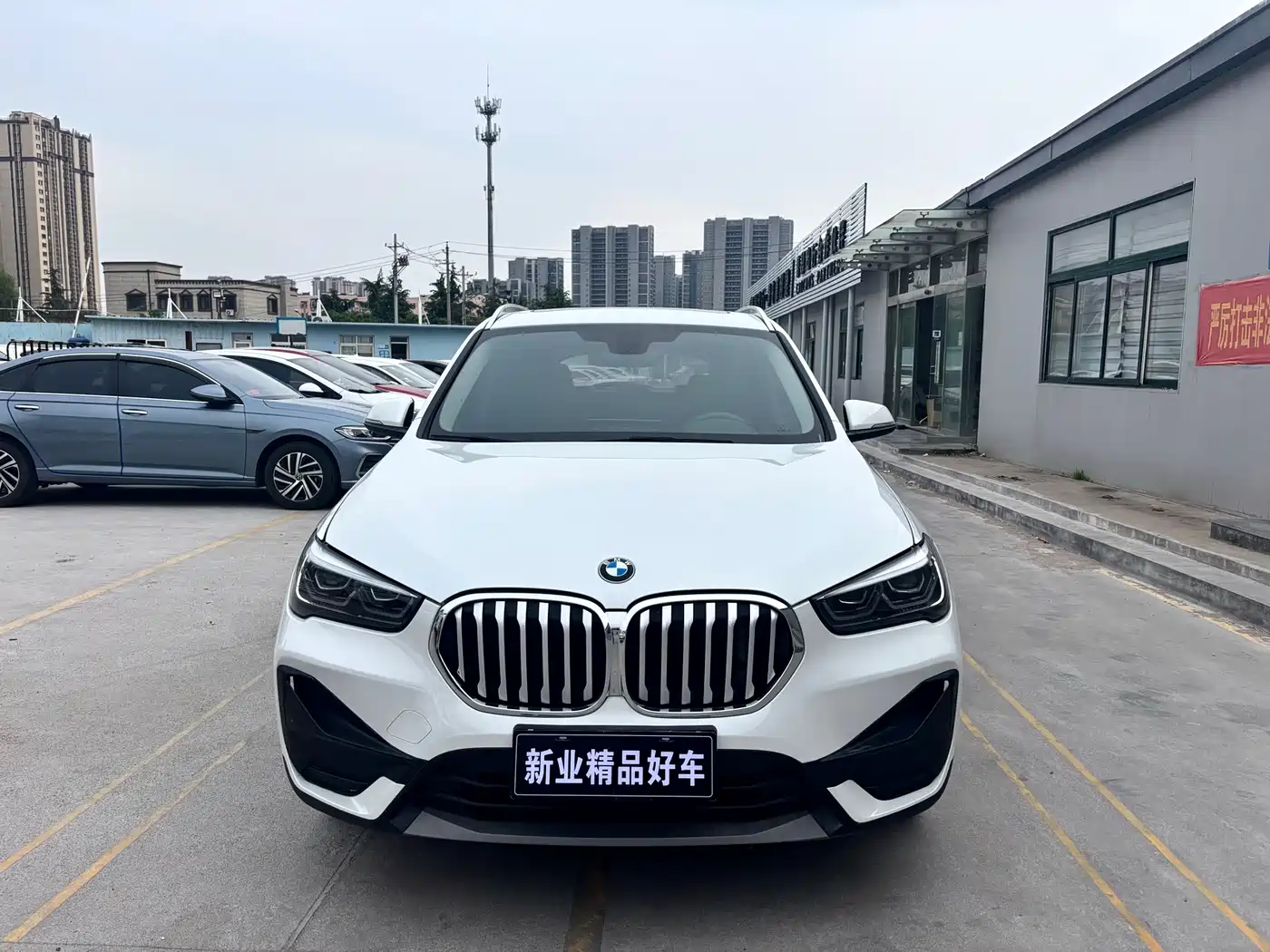 BMW X1 2021 sDrive25Li Leading фото 3