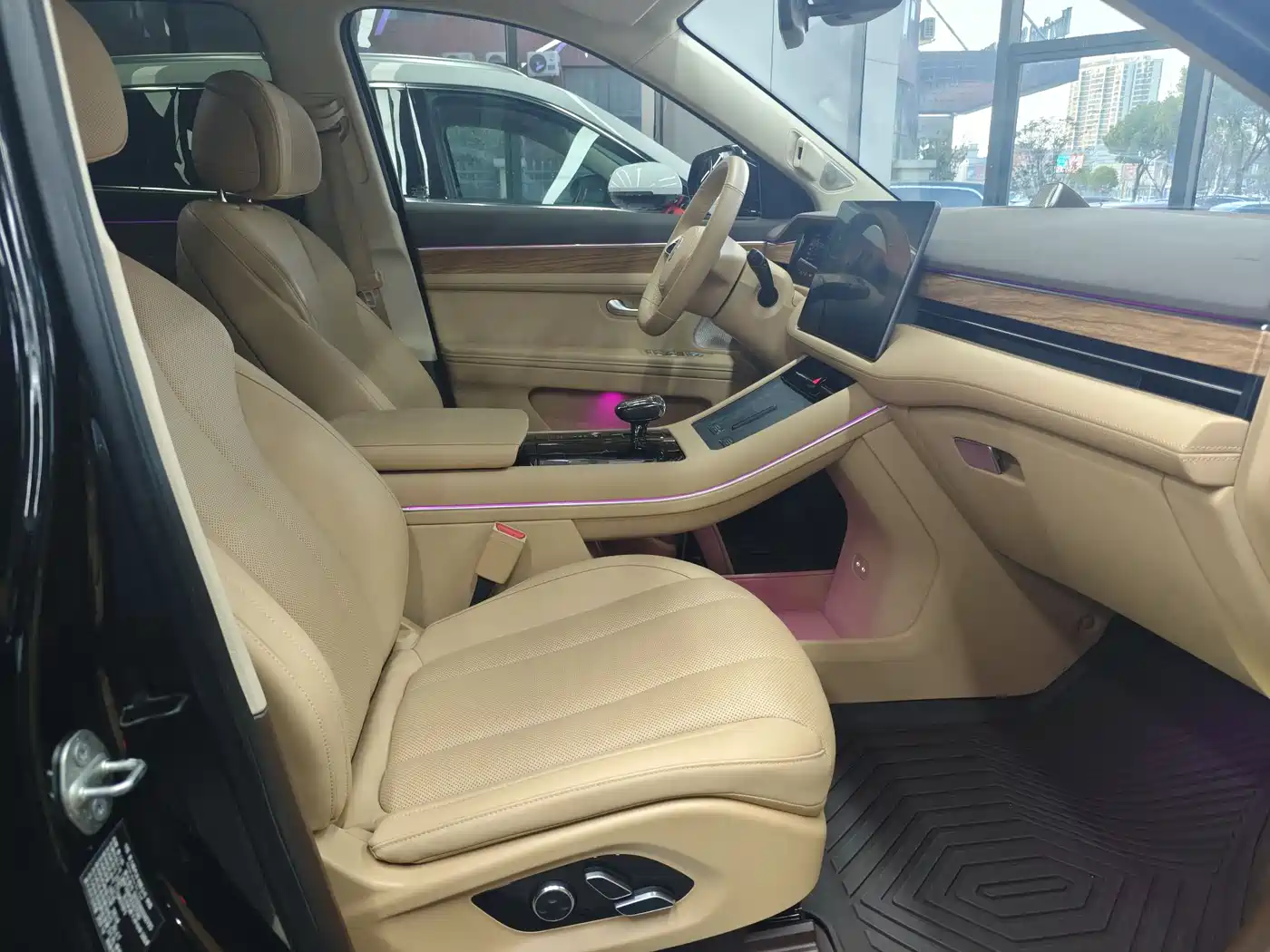 AITO Wenjie AITO M7 2024 1.5T Smart AWD Max Edition 5-Seater фото 9