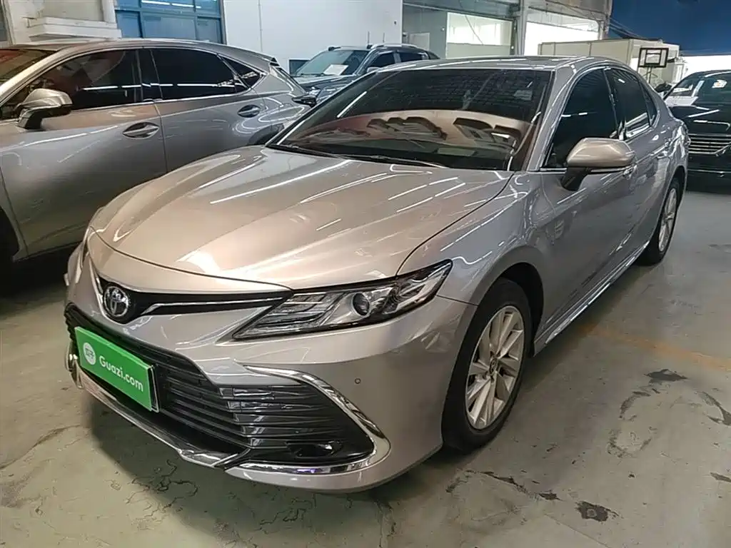Toyota Camry 2023 2.0G Luxury Edition