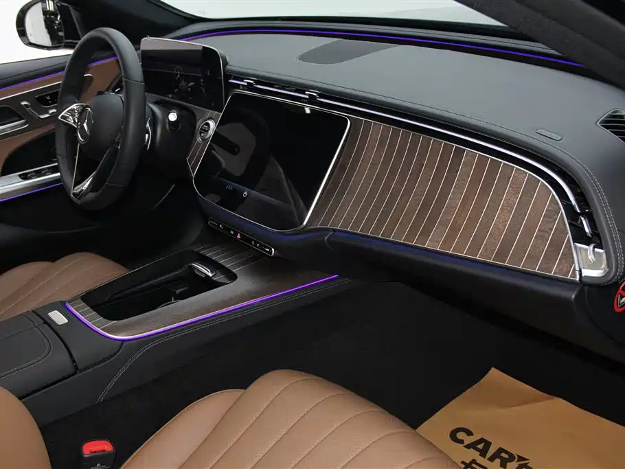 Mercedes-Benz E-Class 2025 E 300 L Fashion фото 23