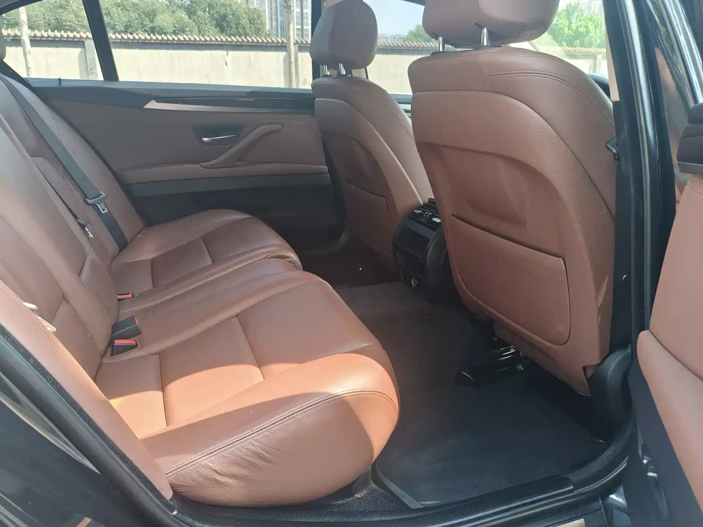 BMW 5 Series 2014 525Li Leading фото 12