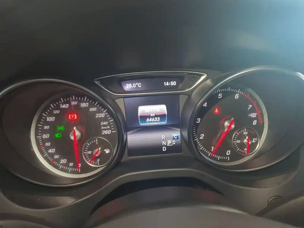 Mercedes-Benz GLA 2019 GLA 200 Dynamic фото 8