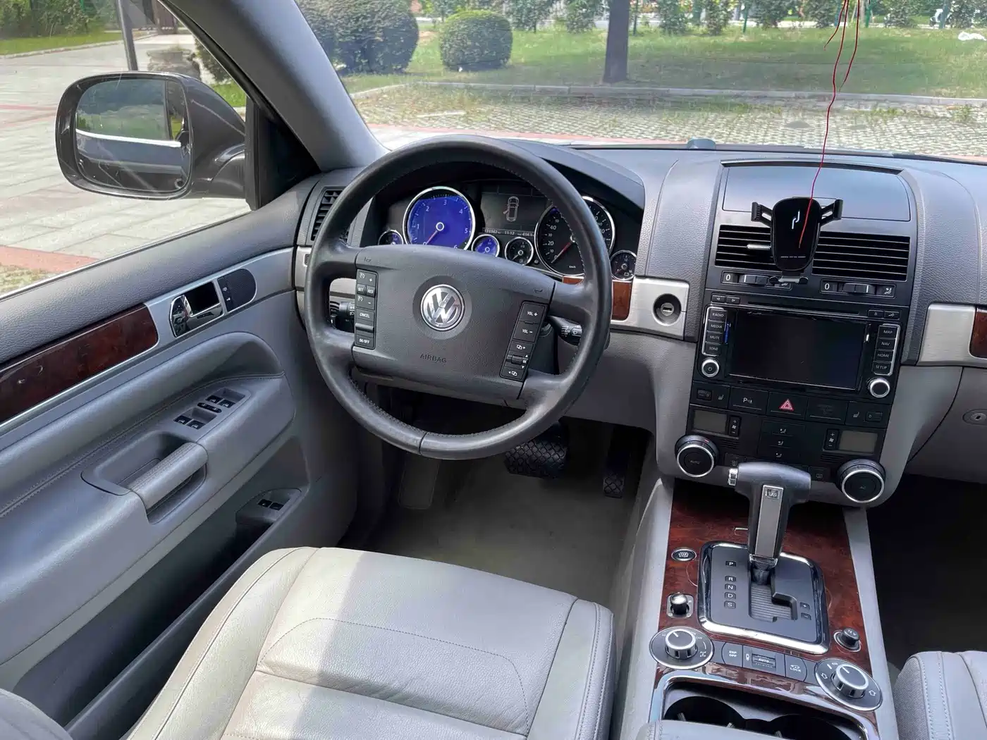Volkswagen Touareg 2010 2009 3.0T Diesel Luxury