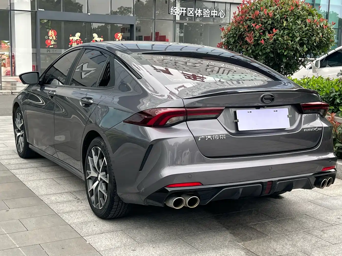 GAC Trumpchi Trumpchi Emkoo 2023 270T DCT J16 Edition фото 9
