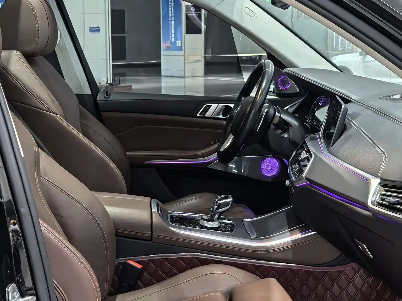 BMW X5 (Import) 2019 xDrive40i Exclusive M Sport Package фото 5