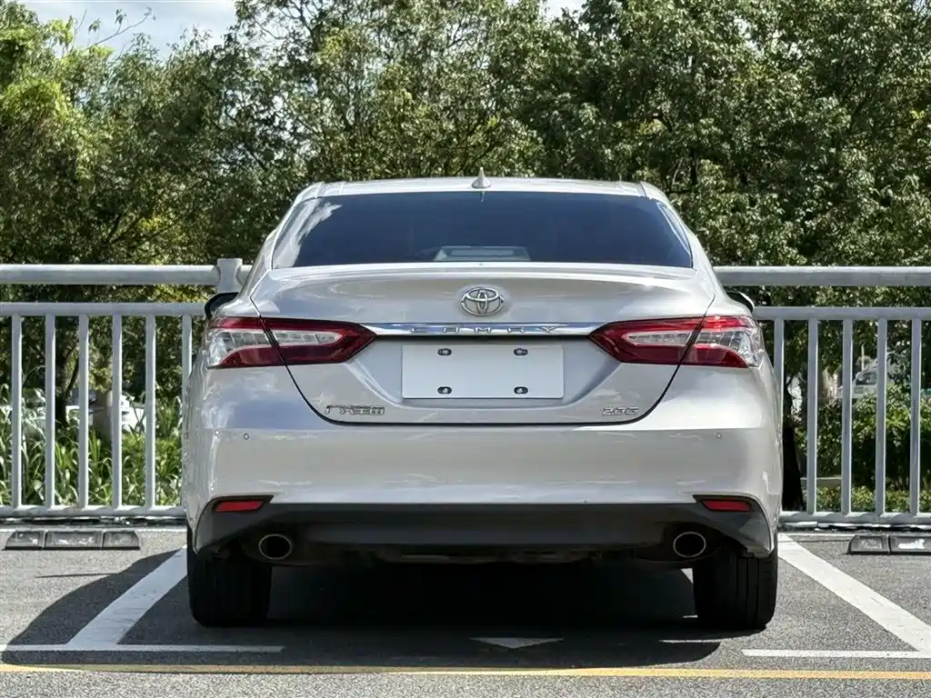 Toyota Camry 2021 2.0G Luxury Edition фото 8