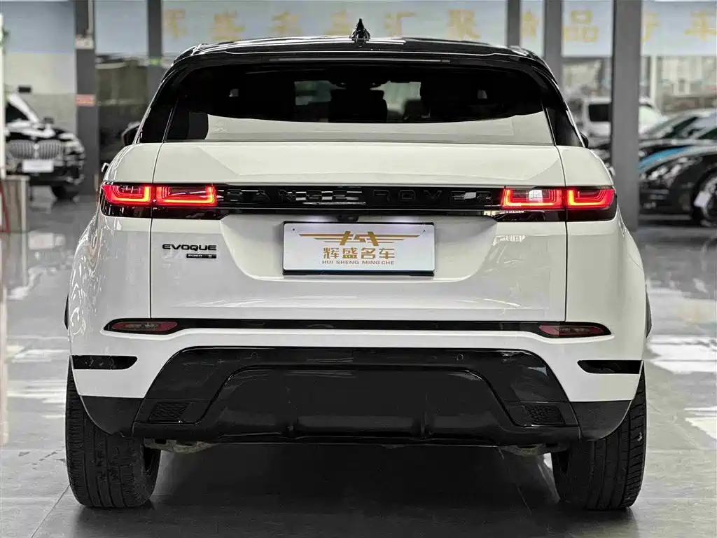 Land Rover Range Rover Evoque 2020 Model 249PS R-DYNAMIC S Gloss Black Sport Edition фото 4