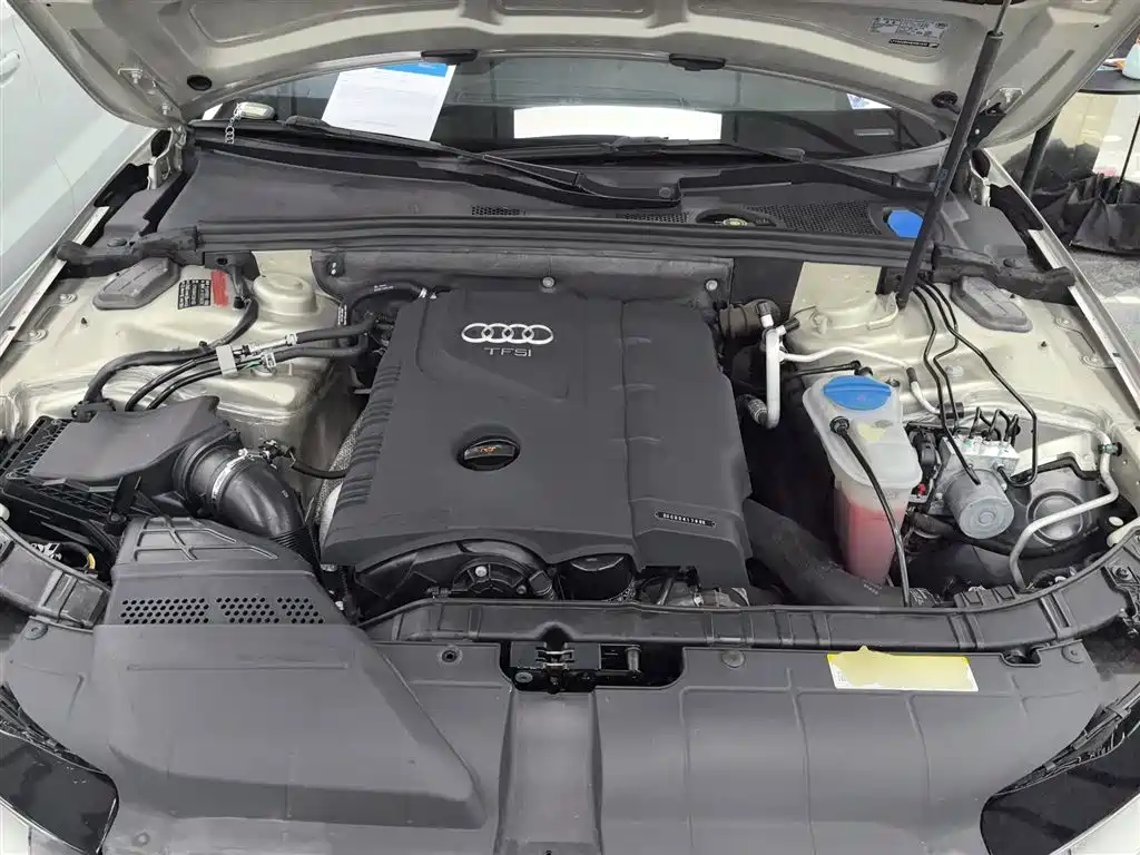 Audi A4L 2015 30 TFSI Auto Comfort фото 16