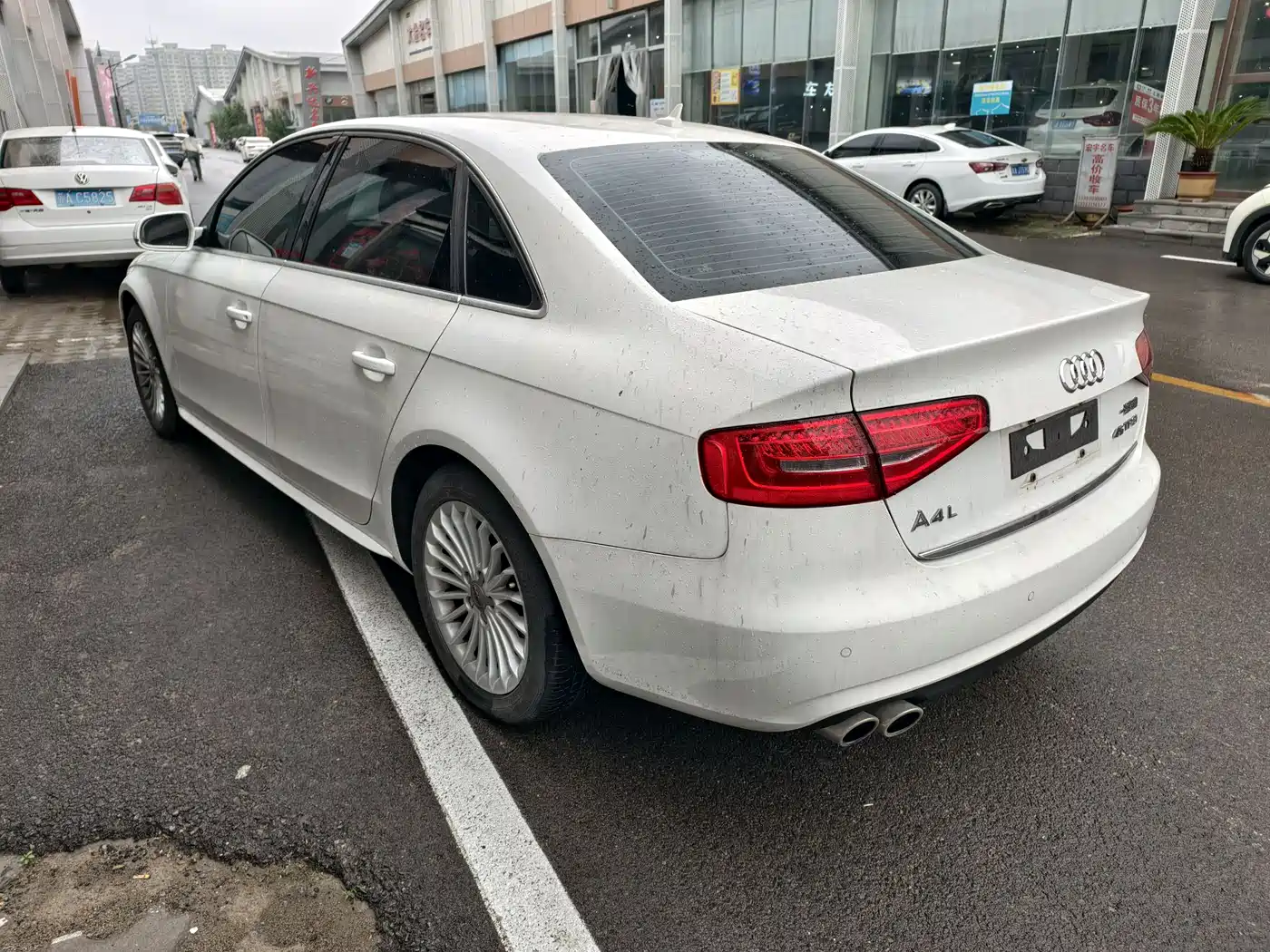 Audi A4L 2013 35 TFSI Automatic Luxury фото 6