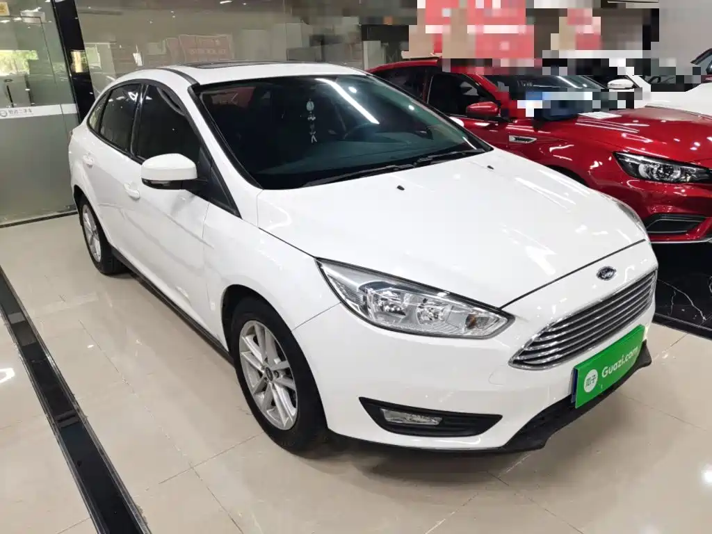 Фото 22 - Ford Focus