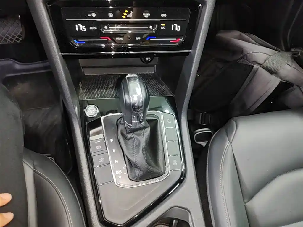 Volkswagen Tharu 2021 Model 280TSI 2WD Comfort Edition фото 14