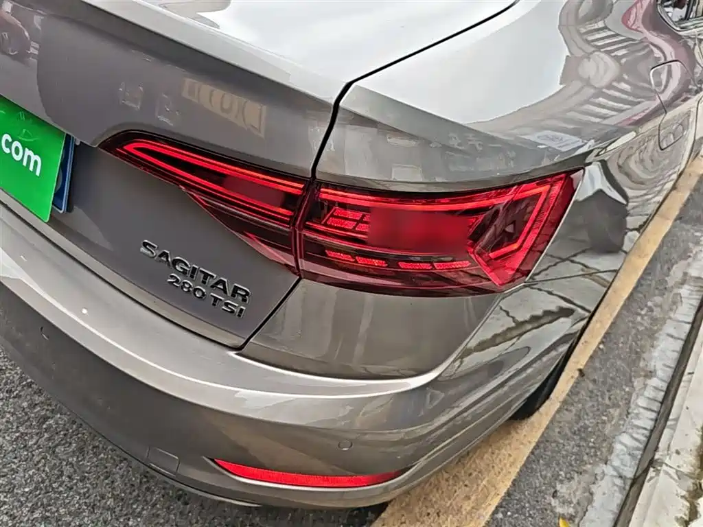 Volkswagen Sagitar 2021 280TSI DSG 30th Anniversary Edition фото 8